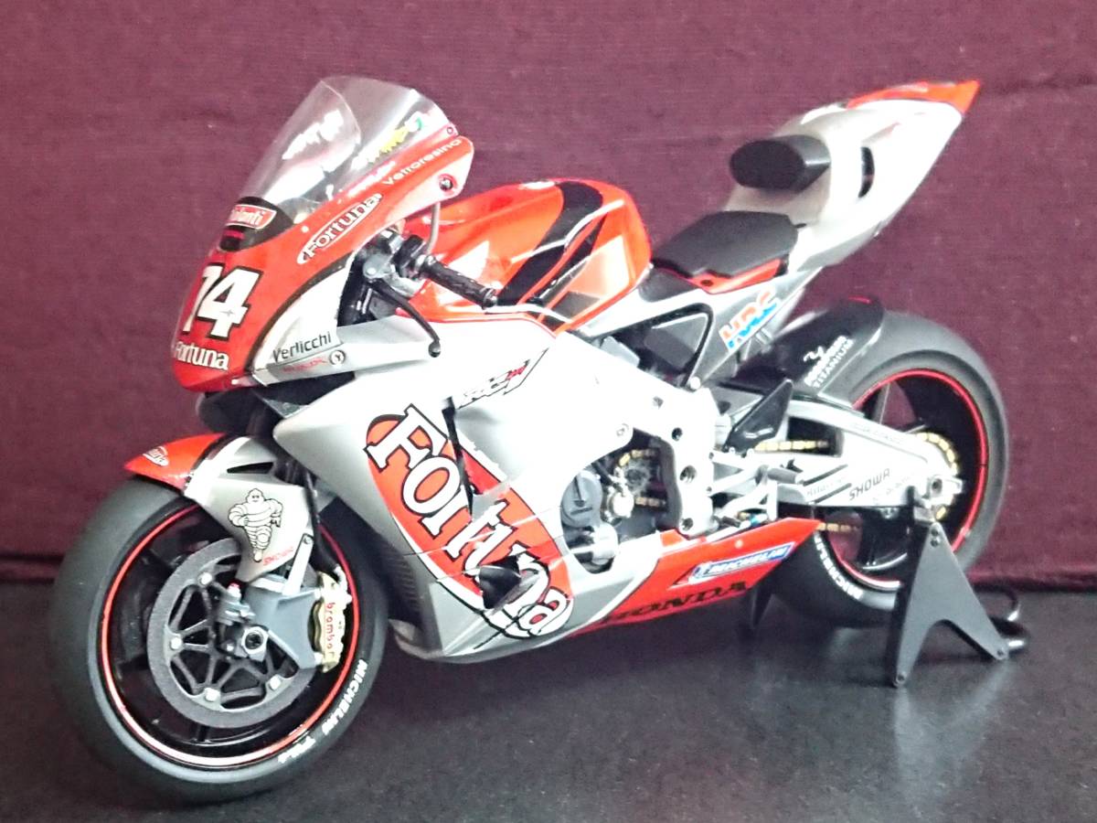 最終値下げ REPSOL Honda RC211V 1/12 加藤大治郎デカアル REPSOL