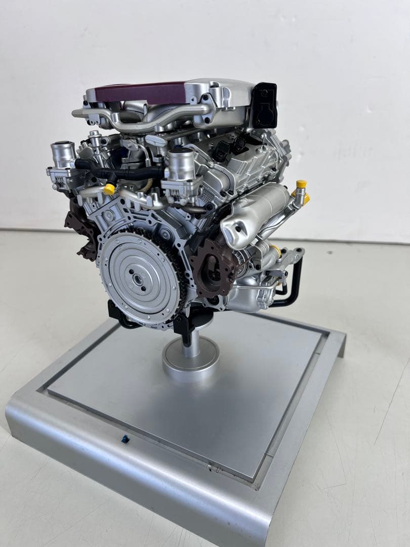 週刊日産GT-R エンジン模型完成品 1/5 R35 VR38DETT ジャンク